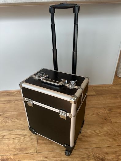 makeup trolley case