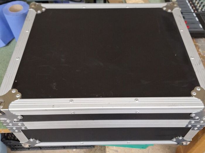 Citronic 8u x 2u Flight case