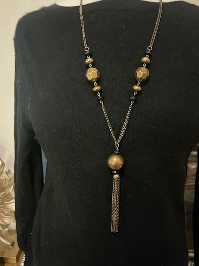 Long tassel necklace