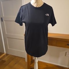 Northface black t-shirt teen youth size large