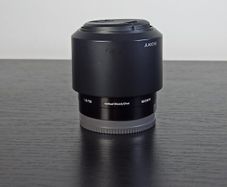 Sony E 50mm f/1.8 OSS