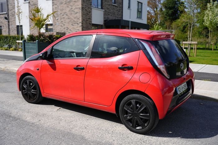 2016 Toyota Aygo x-play 1.0L