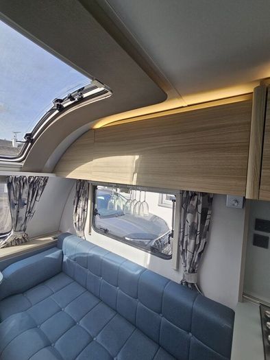 Premium Adria Altea 622 DP Dart Caravan
