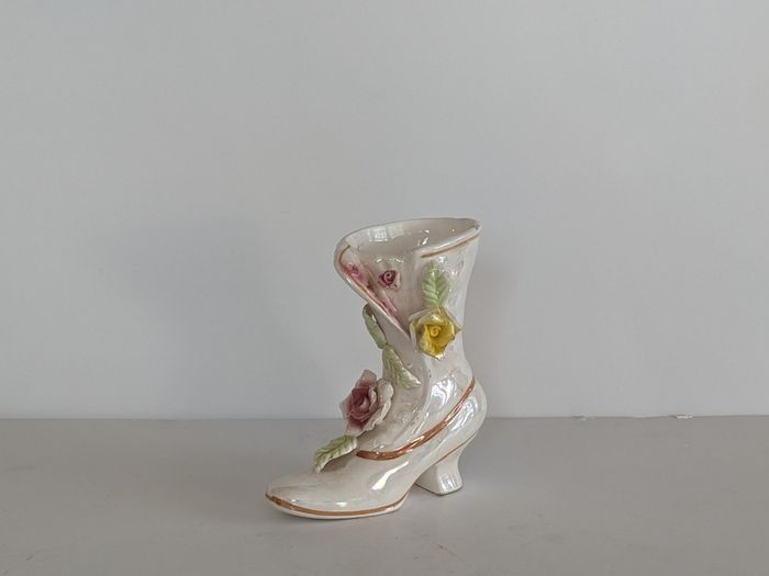 Porcelain Fancy French Dress Shoe with Red Roses