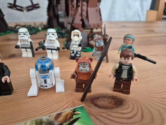 Lego Star Wars UCS 10236 Ewok Village