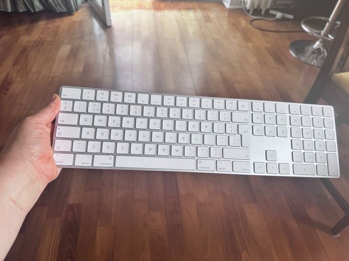 Apple Magic Keyboard (A1843)
