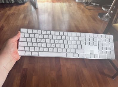 Apple Magic Keyboard (A1843)