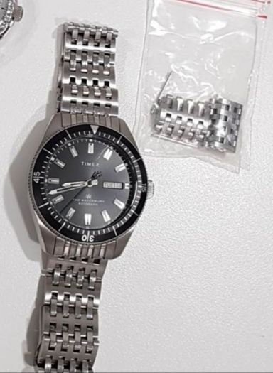 Timex - Waterbury Dive Automatic Watch