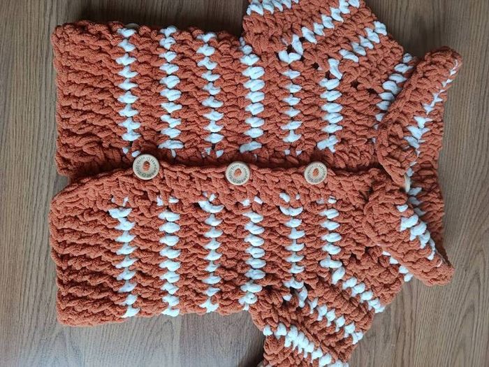 Child sweater