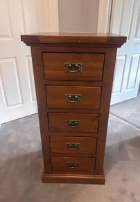 Solid mahogany chest of drawers