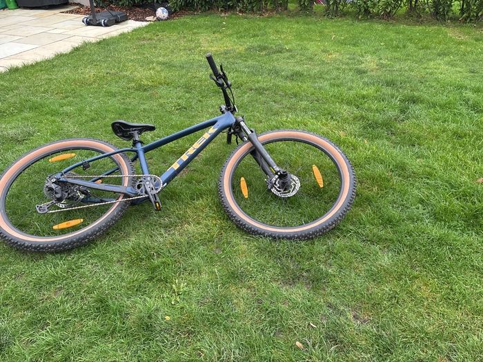 trek marlin 5 mountain bike