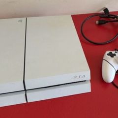 PlayStation 4 PS4 500GB. Disc version