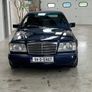 Mercedes-Benz E-Class 1994 Image 7