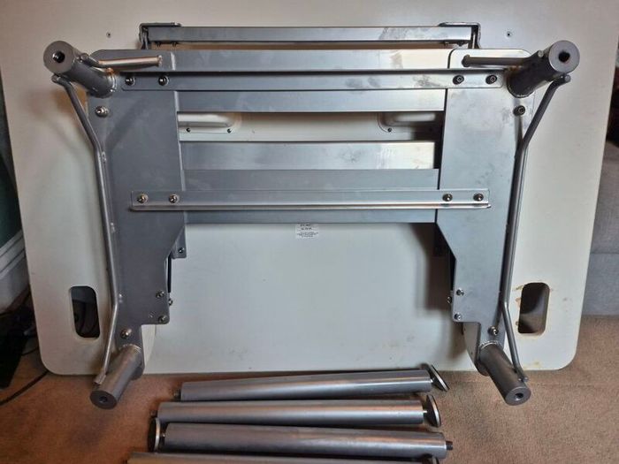 height adjustable desk