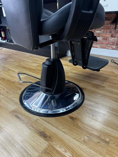 Barber/Hairdresser Chairs - Set of 3