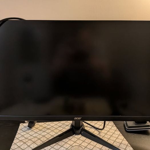gaming monitor