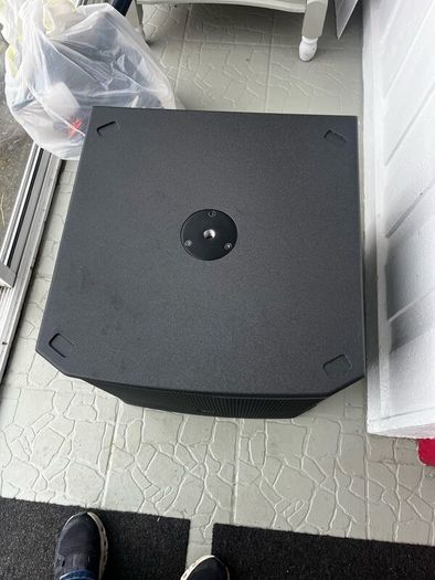 Ev bass bin