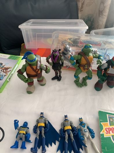 toys