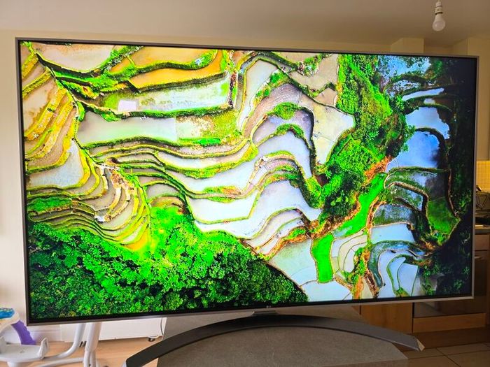 Lg 60' 4k Ultra Hd Smart Tv
