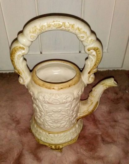 Shabby Chic Holder