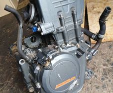 ktm duke 390 engine