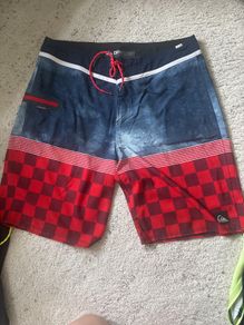 mens quicksilver shorts