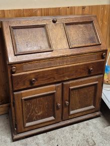 Oak Bureau