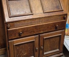 Oak Bureau
