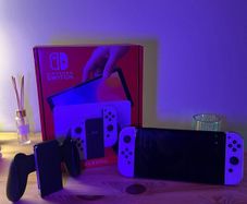 Nintendo switch oled Minecraft included