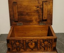 Vintage handcarved keepsake box