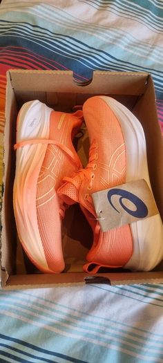 Asics Gel Saiun Runners (6.5)