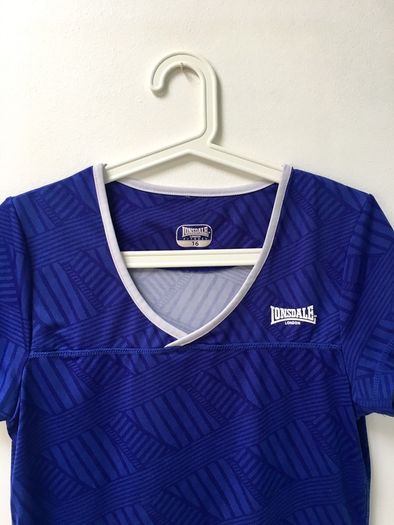 Lonsdale top
