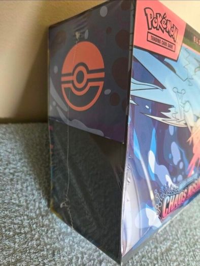 Pokemon Chaos Rising Elite trainer box