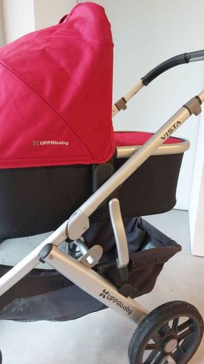 Uppababy Vista Travel System in Red