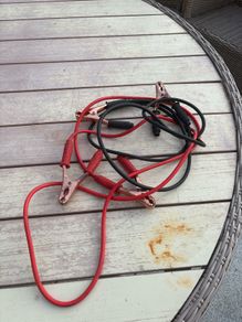 car jump leads