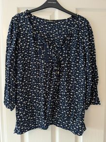 Dunnes top