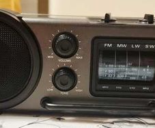 From 1976 Sony Radio ICF-6000L, Working good.