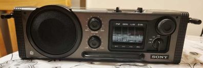From 1976 Sony Radio ICF-6000L, Working good.