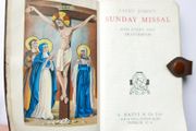 Vintage Saint John's Sunday Missal