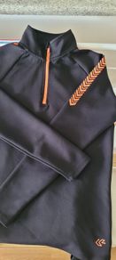 Sports 1/4 zip top