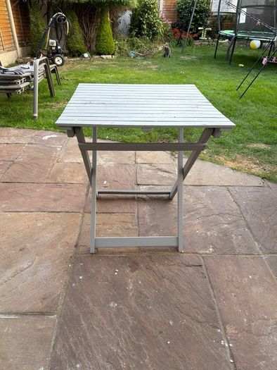 Garden table
