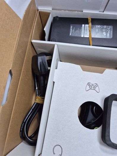 Boxed Xbox 360 Slim 250GB Console Bundle - Official Wireless Controller 4 Games