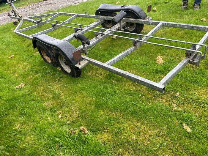 20ft twin axle boat trailer