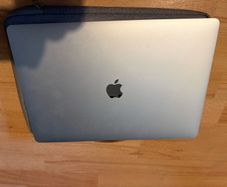 MacBook Pro Touchbar