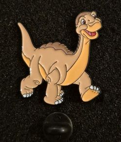Littlefoot, land before time, pin back badge.