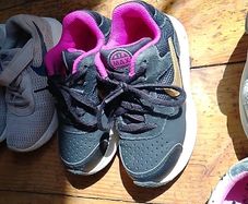 childrens trainers