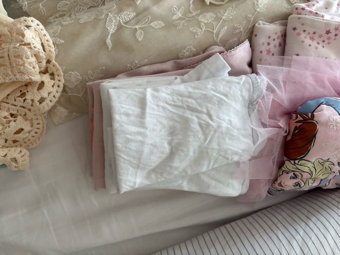 Girls Clothing Bundle 35 Pieces Age 3 4 Years