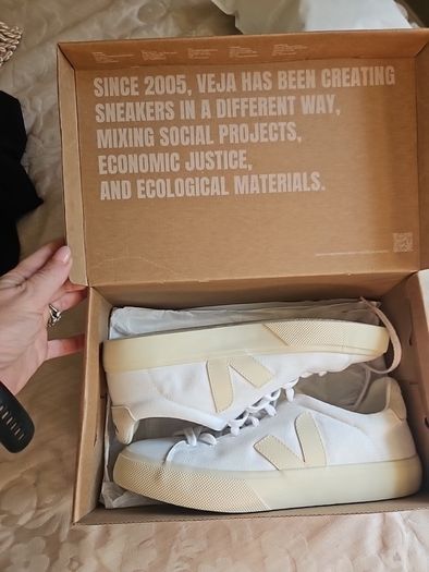 veja pierre white canvas 41