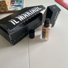 Il Makiage flawless foundation. Shade 120 Woke Up Like This