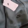 Nike hoodie Image 4